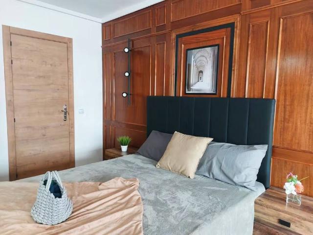 Calle de Beatriz de Bobadilla, Madrid, Community of Madrid 28040