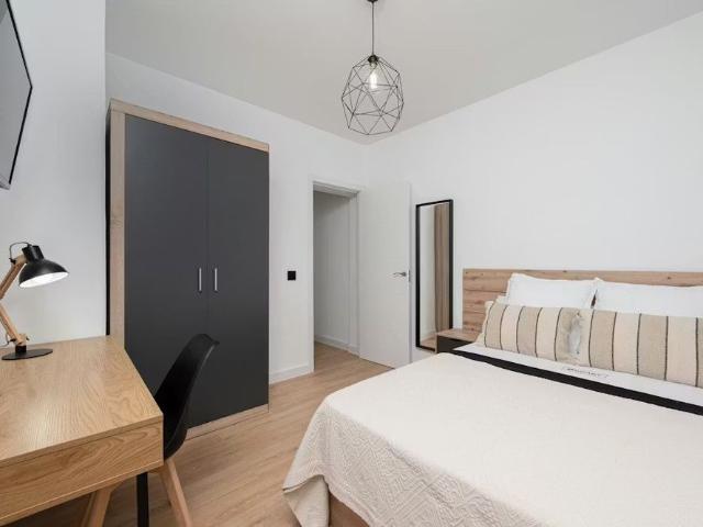 Calle de Blasco de Garay, Madrid, Community of Madrid 28003