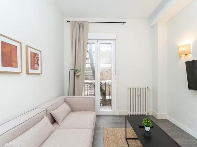 Calle de Blasco de Garay, Madrid, Community of Madrid 28015