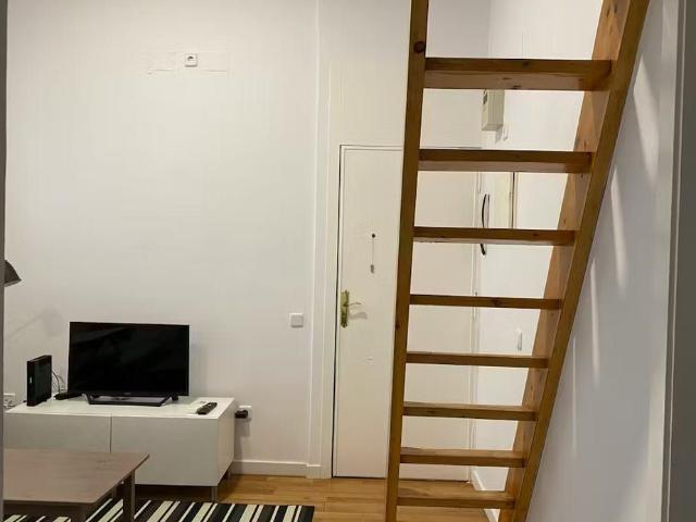 Calle de Blasco de Garay, Madrid, Community of Madrid 28015