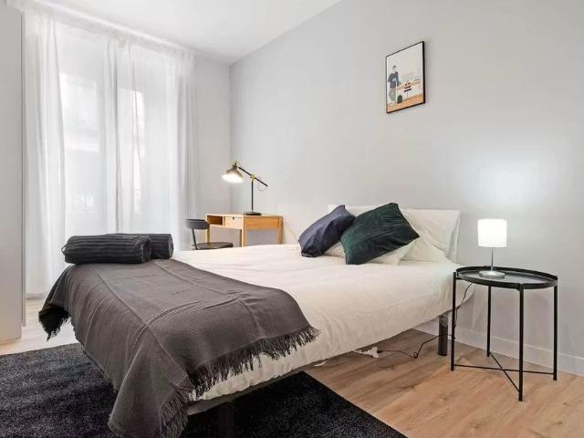 Calle de Carranza, Madrid, Community of Madrid 28004