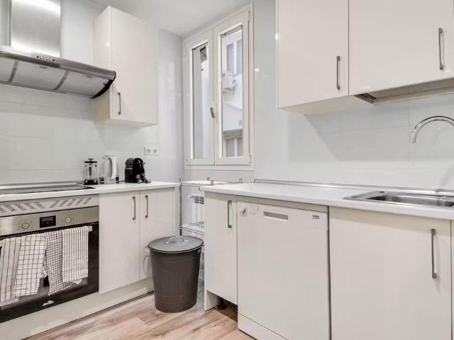 Calle de Carranza, Madrid, Community of Madrid 28004