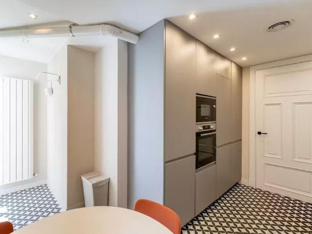 Calle de Colmenares, Madrid, Community of Madrid 28004