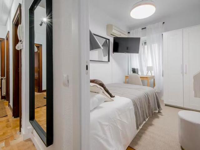 Calle de Eugenio, Madrid, Community of Madrid 28029