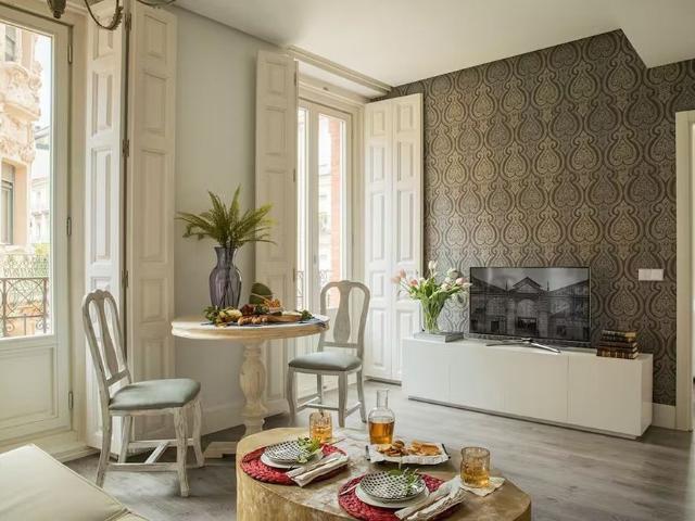 Calle de Fernando VI, Madrid, Community of Madrid 28004