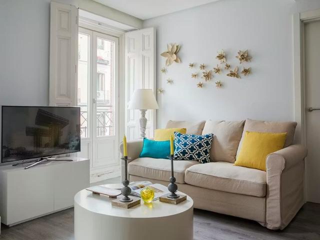 Calle de Fernando VI, Madrid, Community of Madrid 28004