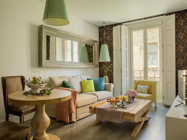 Calle de Fernando VI, Madrid, Community of Madrid 28004
