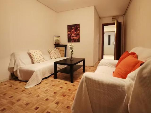 Calle de Francisco Silvela, Madrid, Community of Madrid 28028