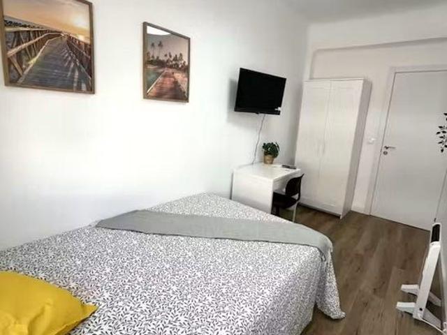 Calle de Gaztambide, Madrid, Community of Madrid 28003