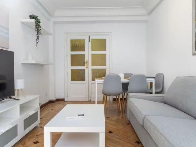 Calle de Gaztambide, Madrid, Community of Madrid 28015