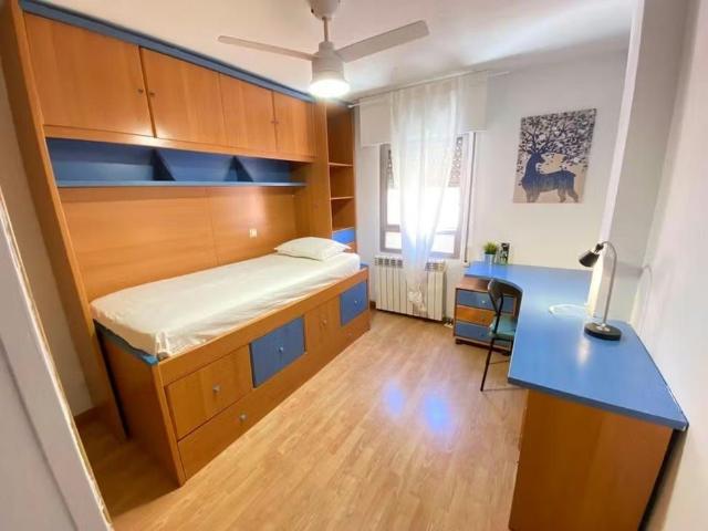 Calle de Graena, Madrid, Community of Madrid 28041