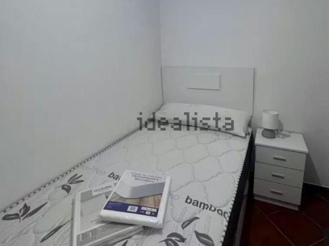 Calle de Josefina Carabias, Madrid, Community of Madrid 28055
