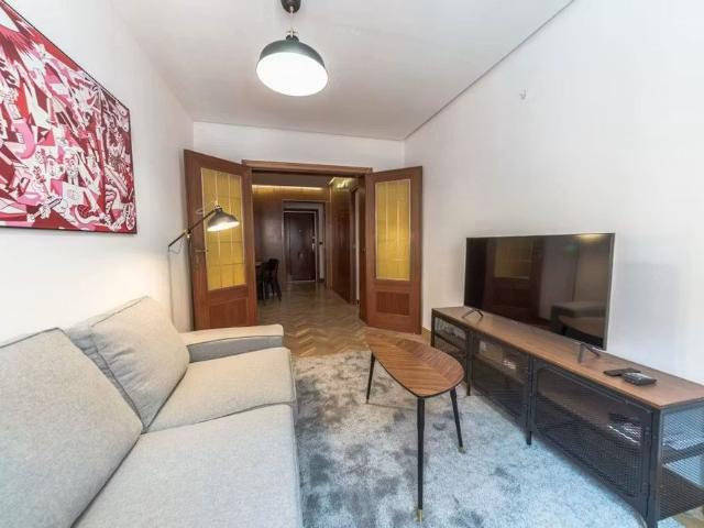 Calle de Juan Duque, Madrid, Community of Madrid 28005