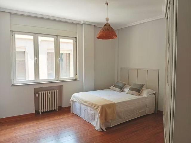 Calle de la Alameda, Madrid, Community of Madrid 28014