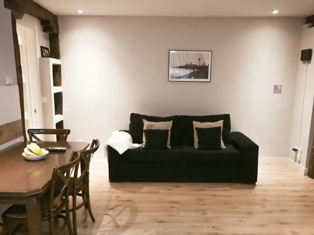 Calle de la Cava Baja, Madrid, Community of Madrid 28005