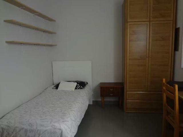 Calle de la Colegiata, Madrid, Community of Madrid 28012