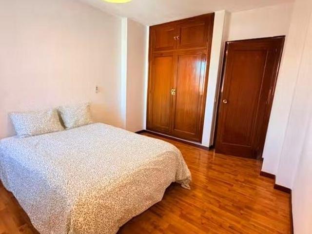 Calle de la Infanta Mercedes, Madrid, Community of Madrid 28020
