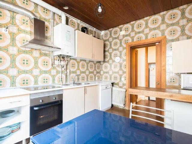 Calle de la Luna, Madrid, Community of Madrid 28004