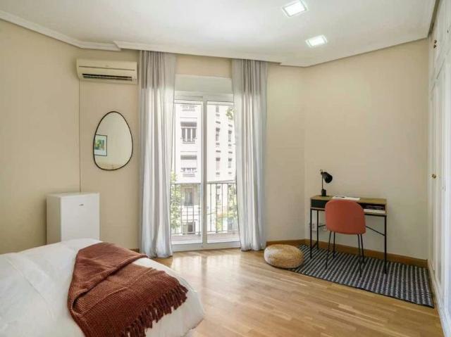 Calle de Lagasca, Madrid, Community of Madrid 28006