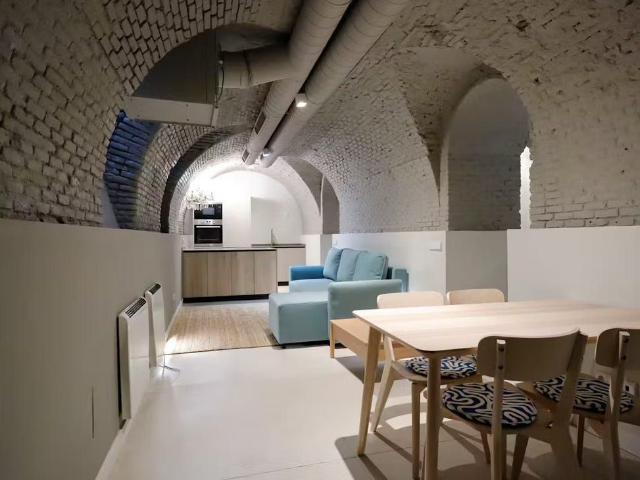 Calle de las Aguas, Madrid, Community of Madrid 28005