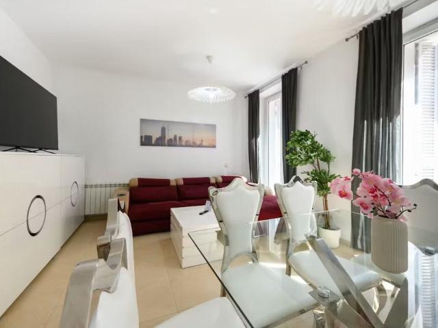 Calle de las Infantas, Madrid, Community of Madrid 28004