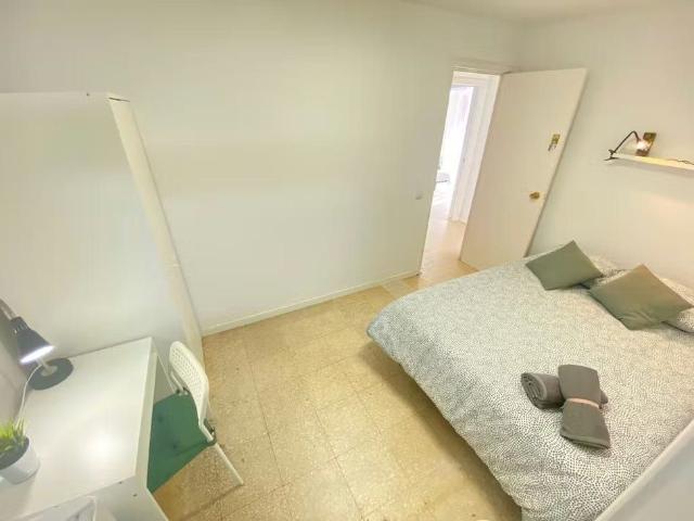 Calle de las Marismas, Madrid, Community of Madrid 28038