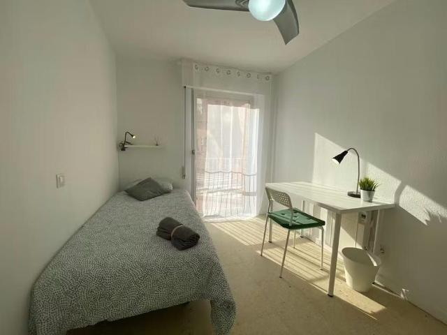 Calle de las Marismas, Madrid, Community of Madrid 28038