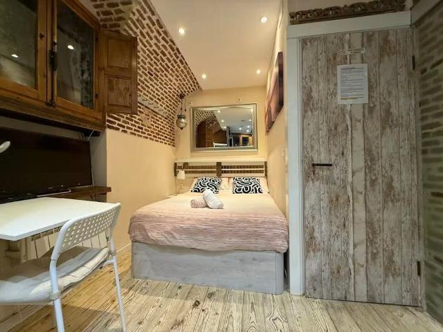 Calle de las Minas, Madrid, Community of Madrid 28004