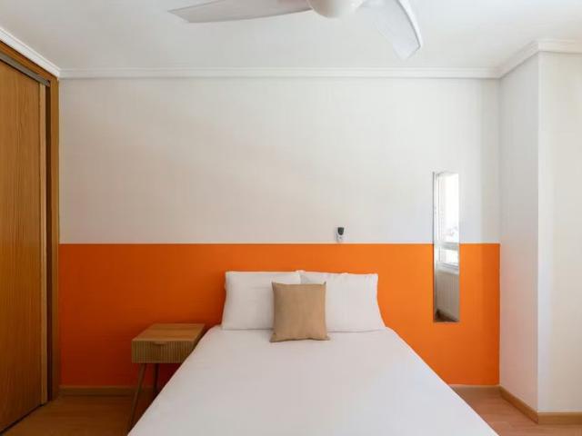 Calle de las Naves, Madrid, Community of Madrid 28005