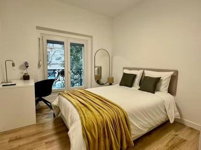 Calle de Lope de Rueda, Madrid, Community of Madrid 28009