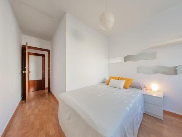 Calle de los Juglares, Madrid, Community of Madrid 28032