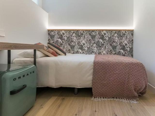 Calle de Maudes, Madrid, Community of Madrid 28003