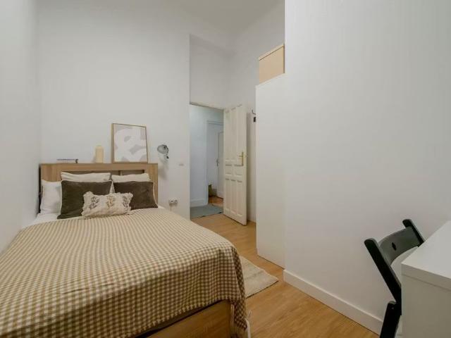 Calle de Nez de Balboa, Madrid, Community of Madrid 28001