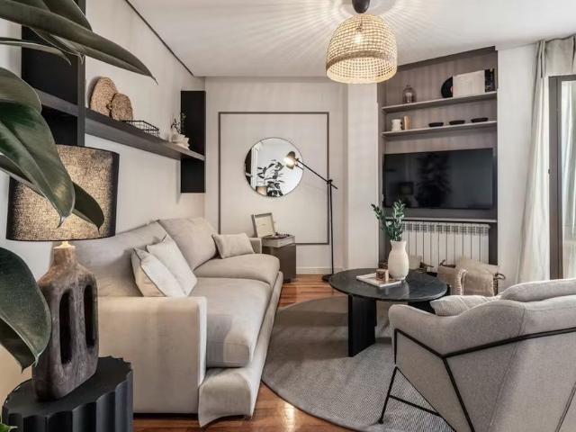 Calle de O'Donnell, Madrid, Community of Madrid 28009