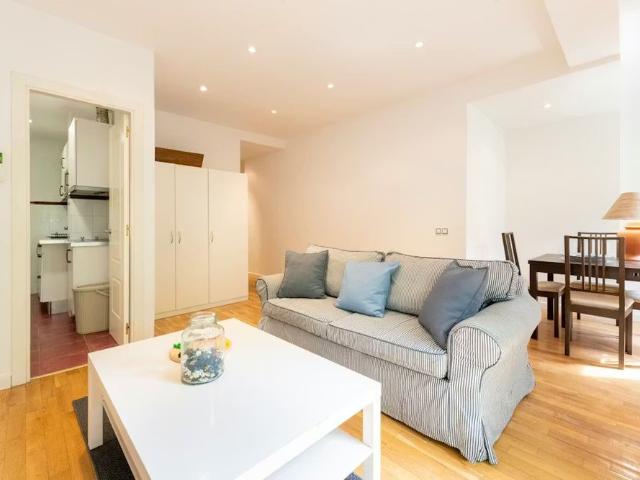 Calle de Orense, Madrid, Community of Madrid 28020