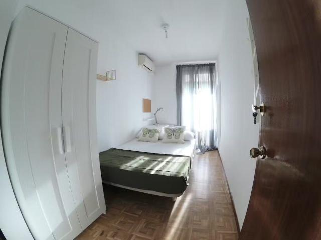 Calle de Orense, Madrid, Community of Madrid 28020