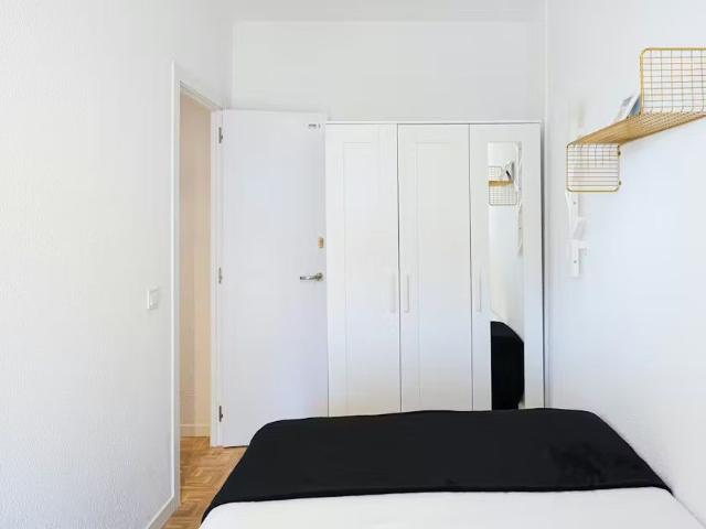 Calle de Orense, Madrid, Community of Madrid 28020
