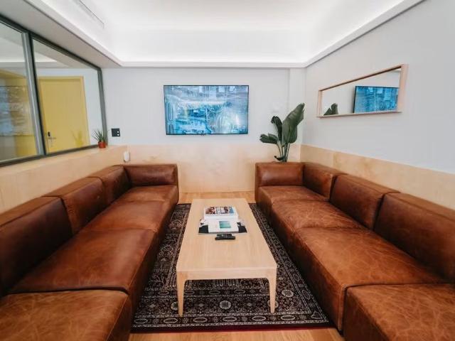 Calle de Oudrid, Madrid, Community of Madrid 28039