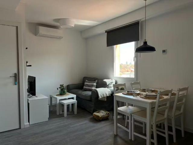 Calle de Pradales, Madrid, Community of Madrid 28047