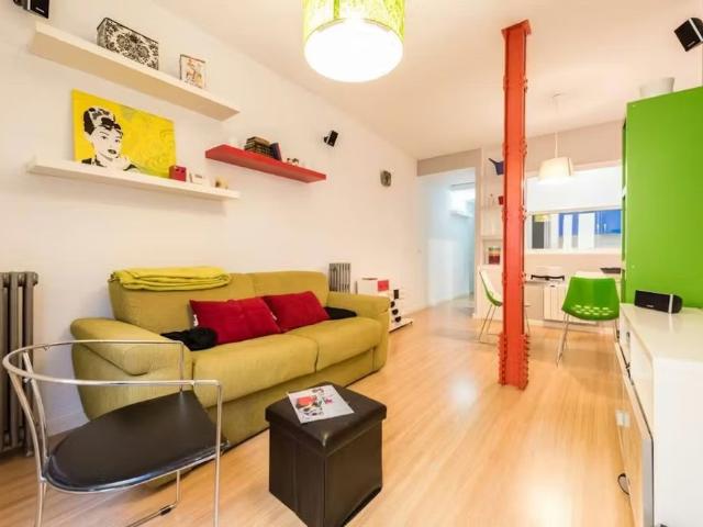 Calle de Rodas, Madrid, Community of Madrid 28005