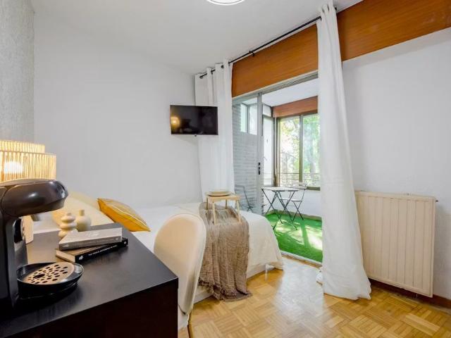 Calle de Santa Cecilia, Madrid, Community of Madrid 28011
