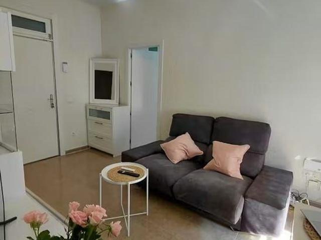 Calle de Santa Isabel, Madrid, Community of Madrid 28012