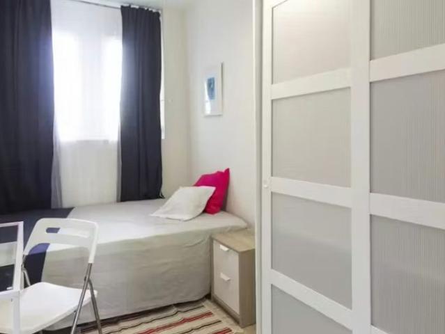 Calle de San Bernardo, Madrid, Community of Madrid 28015