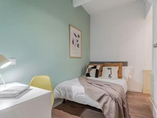 Calle de San Gregorio, Madrid, Community of Madrid 28004