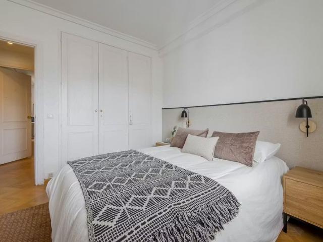 Calle de San Ernesto, Madrid, Community of Madrid 28002