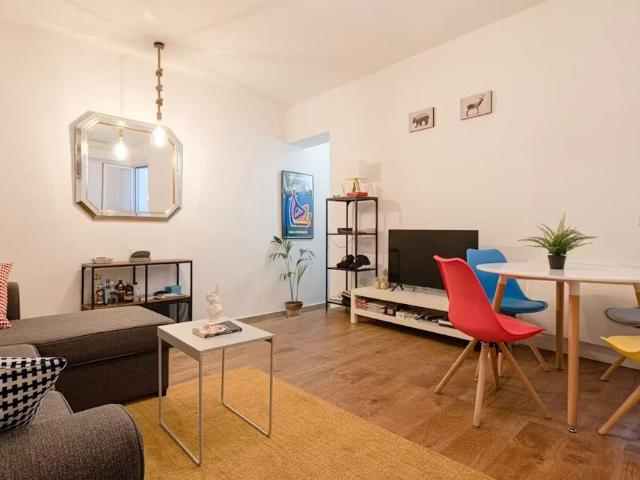 Calle de San Lorenzo, Madrid, Community of Madrid 28004