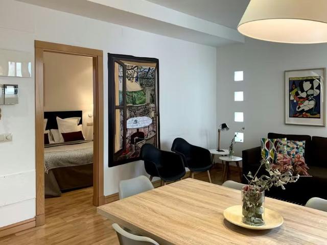 Calle de San Mateo, Madrid, Community of Madrid 28004