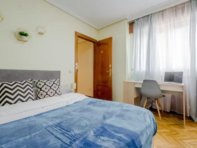 Calle de Sinesio Delgado, Madrid, Community of Madrid 28029