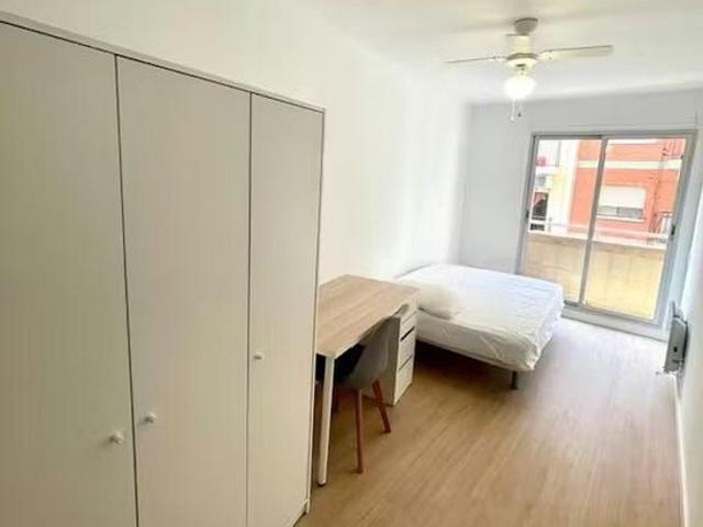 Calle de Soledad Domenech, Valencia, Valencian Community 46020