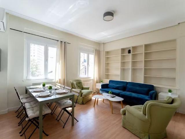 Calle del Conde Duque, Madrid, Community of Madrid 28015